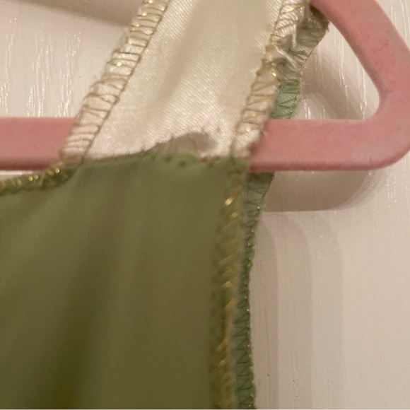 Disney Tiana and the Frog Costume - Size Medium (7/8) Girls - Picture 11 of 13